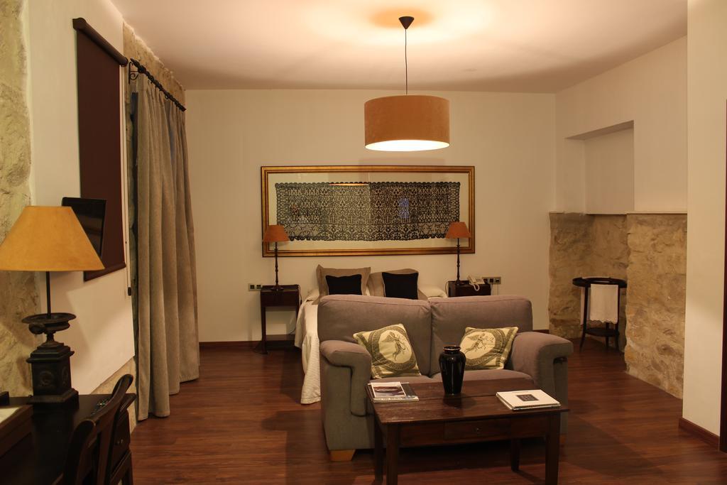 Hotel Las Casas Del Consul Ubeda  Room photo